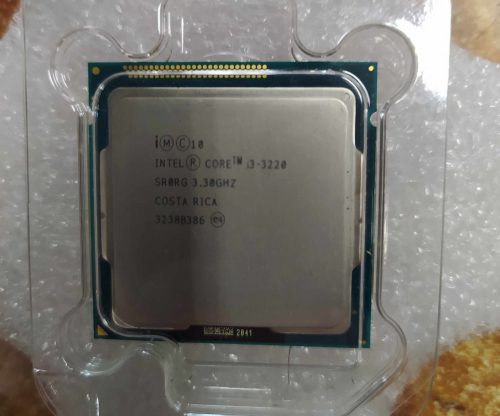 Intel Core i3-3220 processzor (használt)