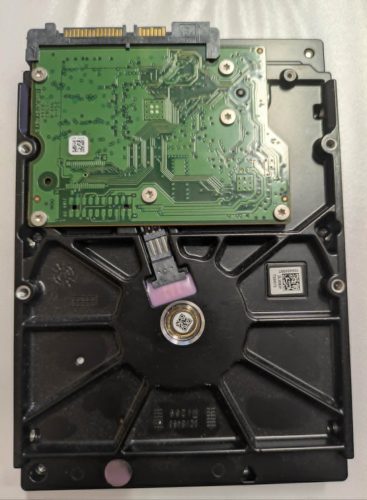 500GB Seagate BarraCuda SATA3 HDD (ST500DM002) használt