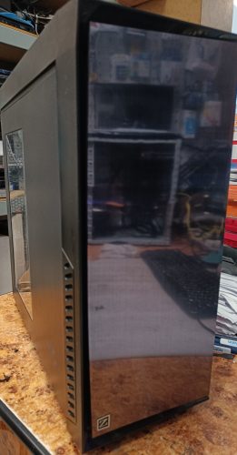 Zalman ZM-R1 számítógép ház (használt)